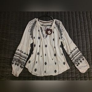 Knox Rose Embroidered Blouse